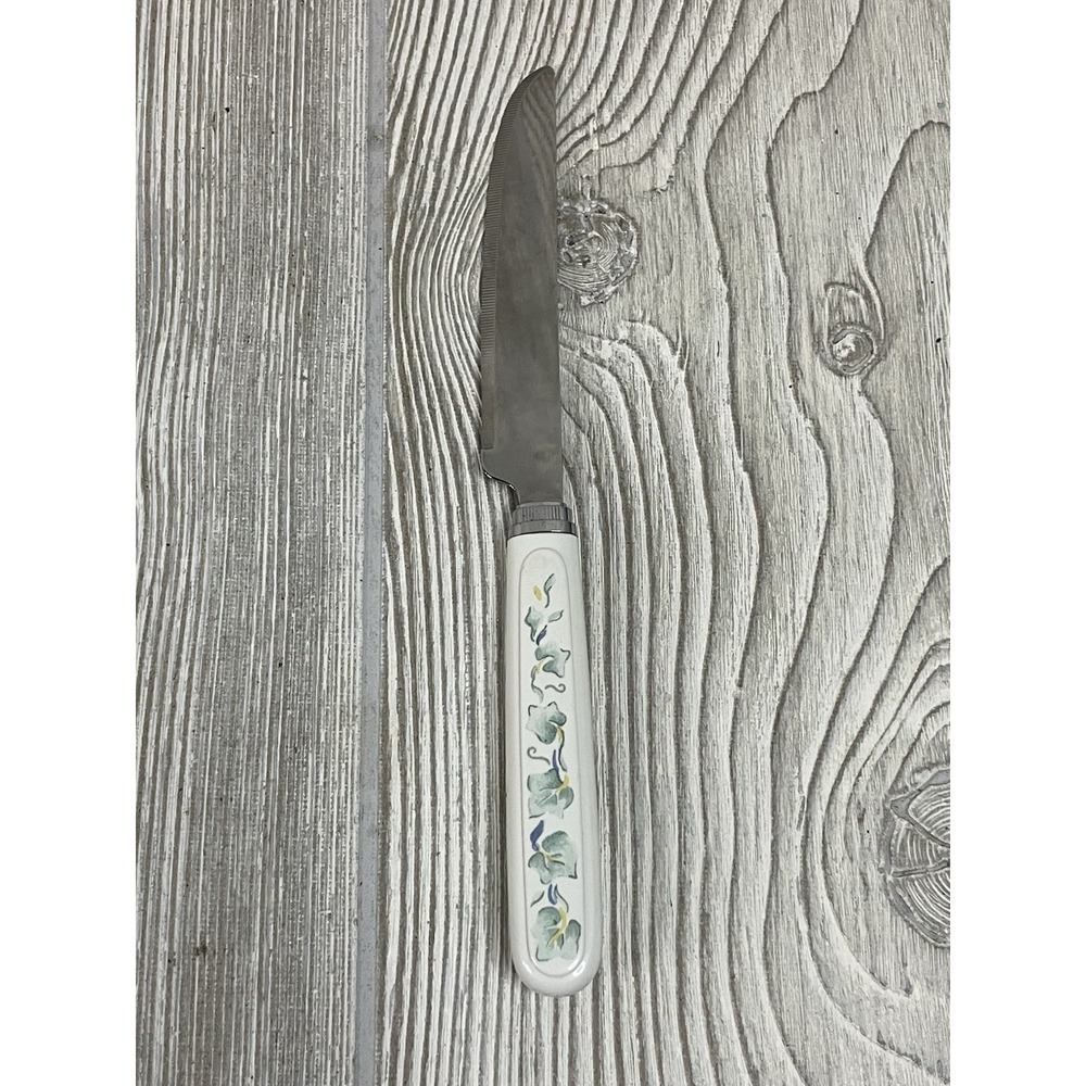 Vintage Stainless Hong Kong Ivy Leaf White Handle Steak Knife Serrated 8.5 Inch